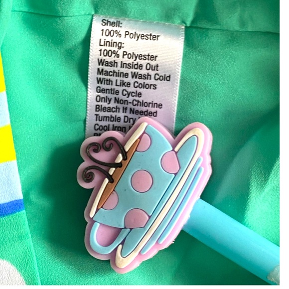 New without tags Floral abstract soft shorts by KAARI - Picture 6 of 7